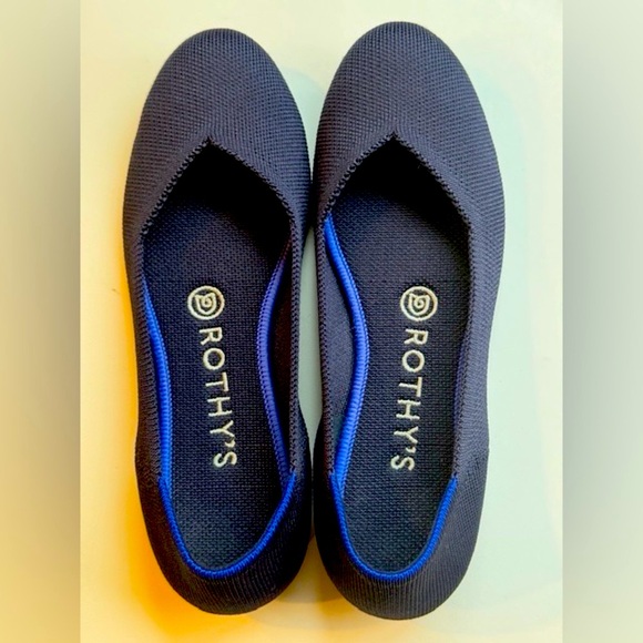 Rothy’s Round toe Flats size W 7 Navy Blue - Picture 2 of 9